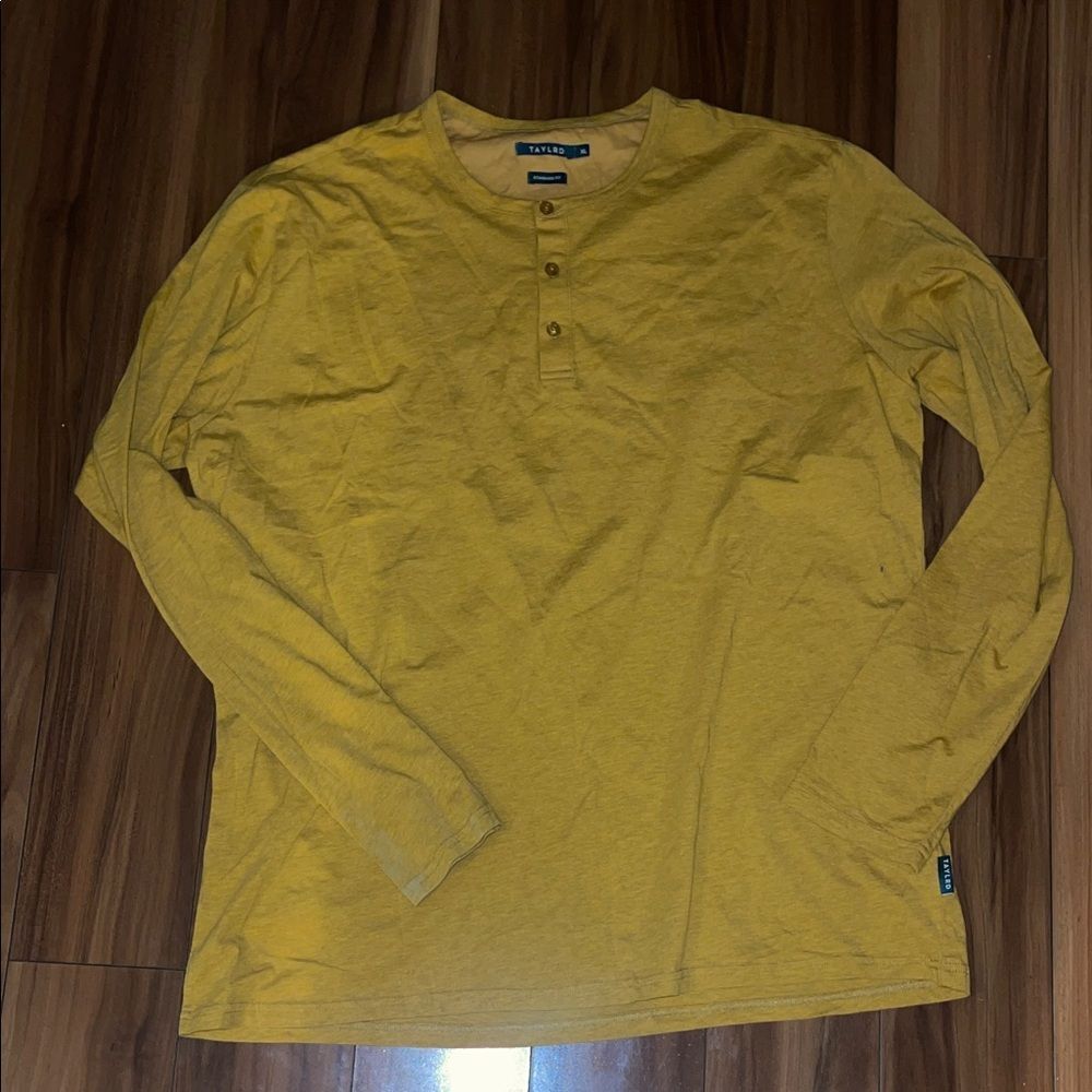 Taylrd nwt Mustard Long Sleeve Henley Shirt
